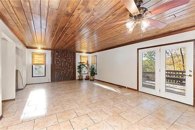 Foto del edificio - 5710 NW Verlin Dr