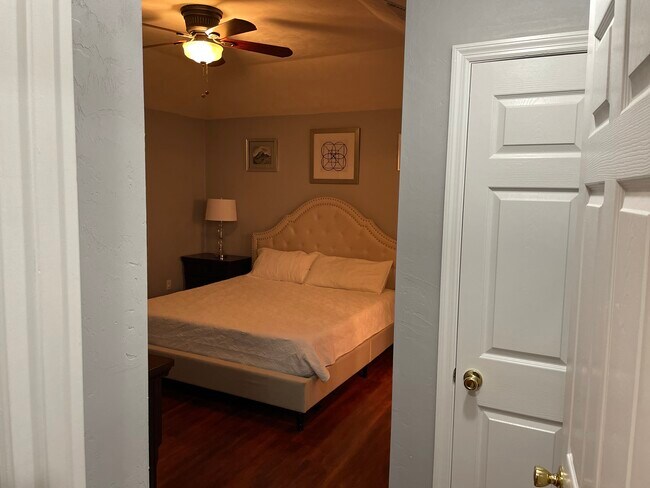 Foto del edificio - 3928 NW 7th Pl