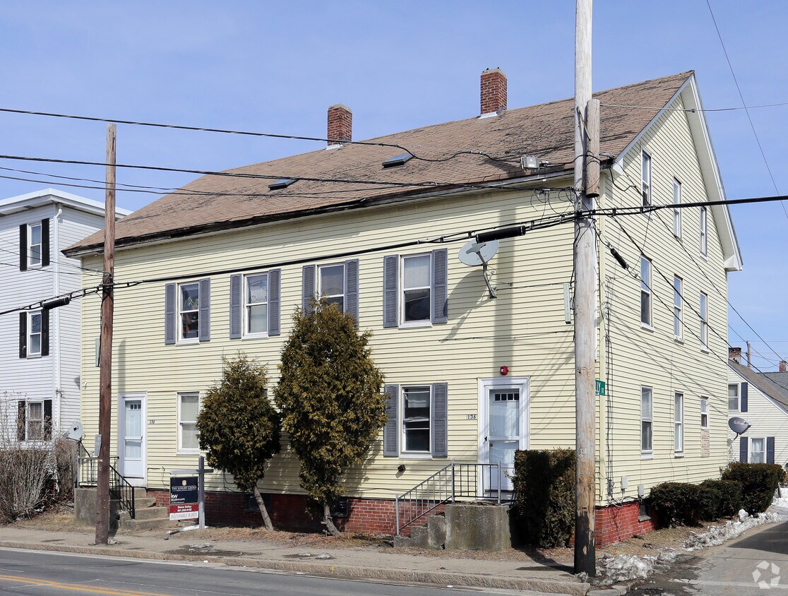 Primary Photo - 136 Main St