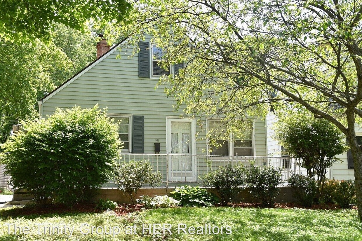 Primary Photo - 3 br, 1 bath House - 263 E Beechwold Blvd