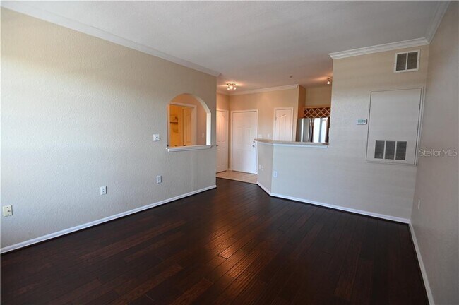 Building Photo - 5000 Culbreath Key Way
