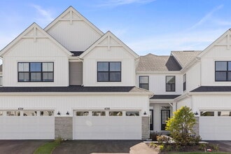 Building Photo - 4326 Chelsea Mnr Cir