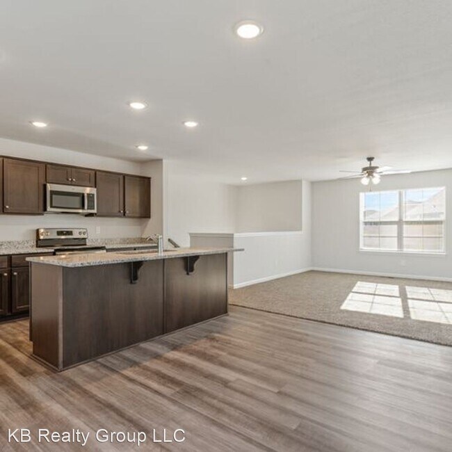 Foto del edificio - 3 br, 2.5 bath House - 719 Shane Lane