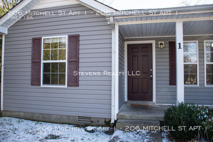 Primary Photo - 206 Mitchell St