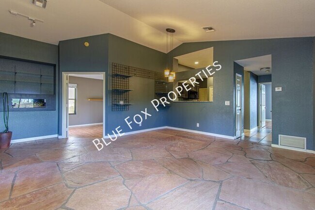 Building Photo - 4780 W Lessing Ln