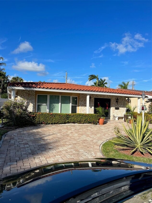 Foto principal - 1041 Washington St