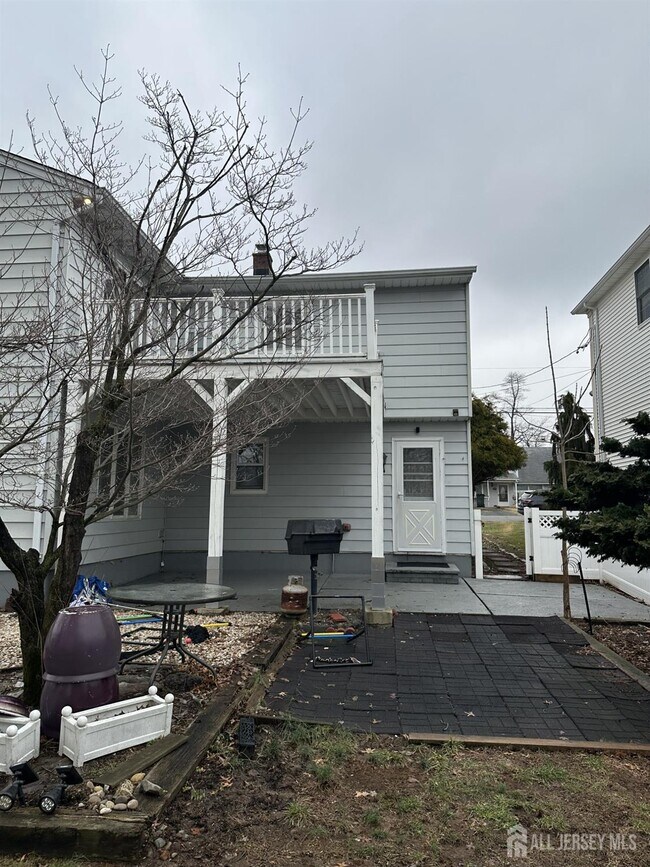 Building Photo - 182 Bloomfield Ave