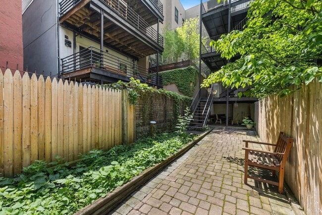 Building Photo - 107 Harrison St
