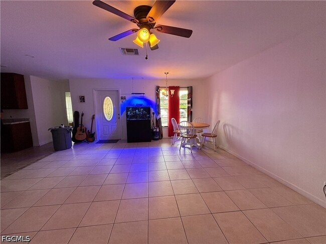 Foto del edificio - 1977 46th St SW