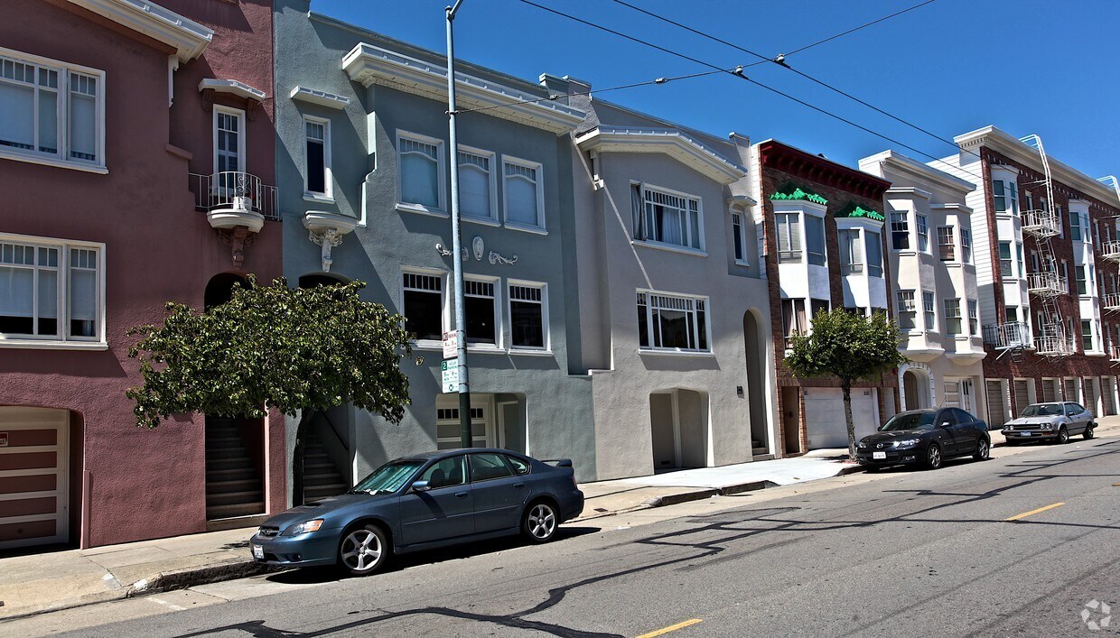 Building Photo - 1540 Chestnut St