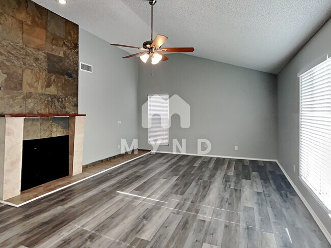 Building Photo - 7210 W Krall St