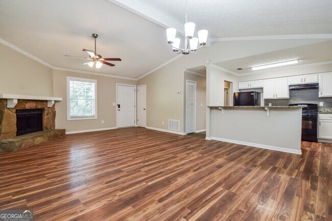 Foto del edificio - 1006 Timbervale Ln