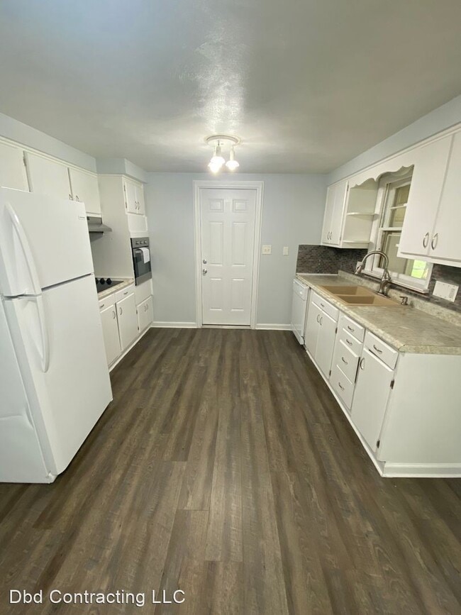 Foto del edificio - 3 br, 1 bath House - 1502 W Dupont Rd.