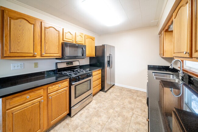 Foto del edificio - 138 Oak Ln
