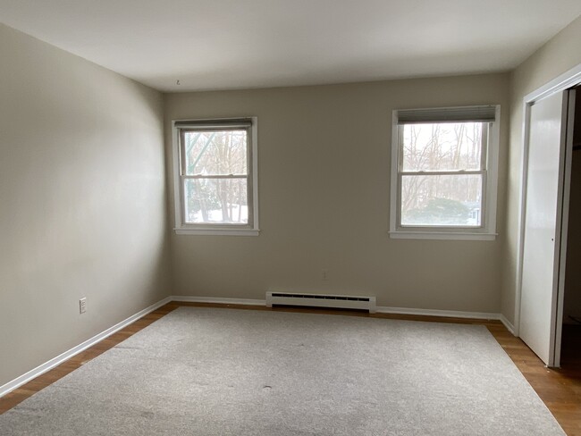 Bedroom - 48 W Main St