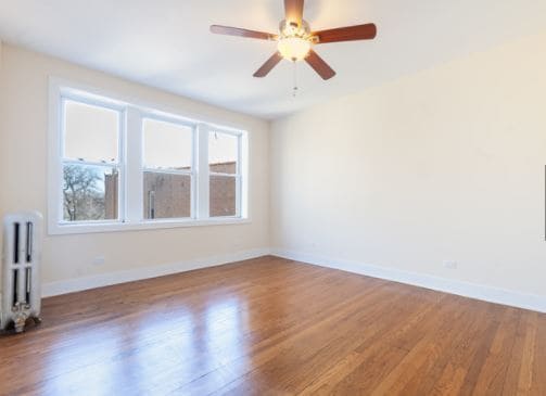 Large bedroom #1 - 3153 W Augusta Blvd