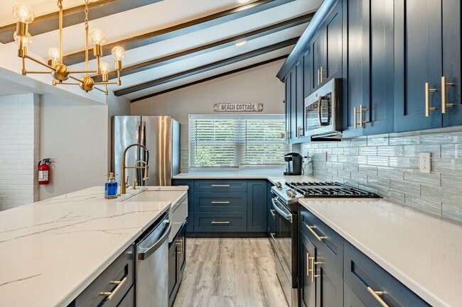 Building Photo - 5708 Park Blvd