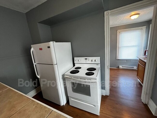 Building Photo - 929 N 3rd St