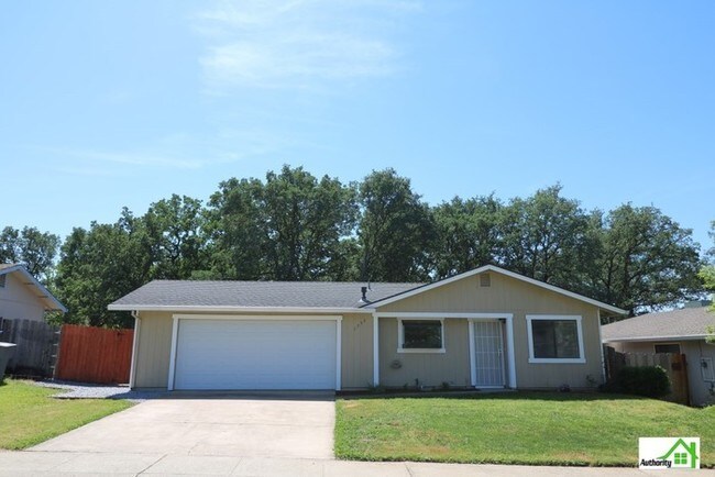 Foto del edificio - 1755 Cedarwood Dr