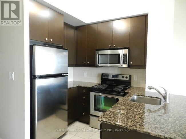 Building Photo - 60 Absolute Ave