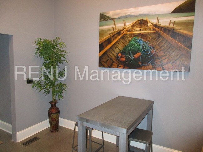 Foto del edificio - 1111 Shelby Ave