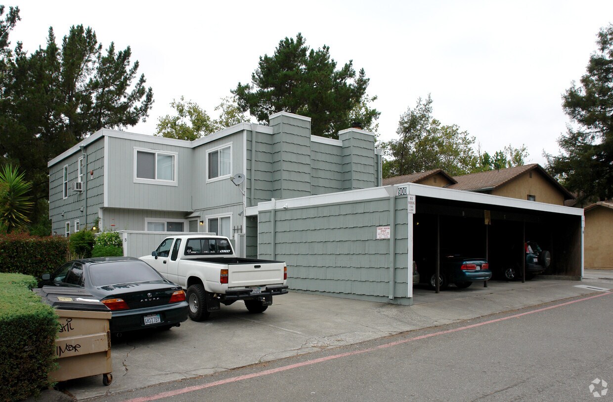 Primary Photo - 900 Civic Center Dr