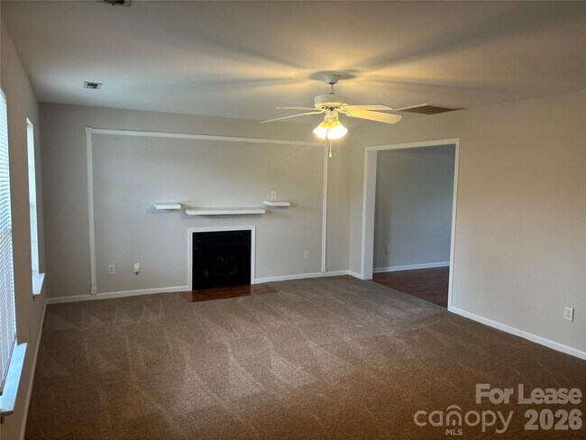 Building Photo - 1426 Peach Park Ln