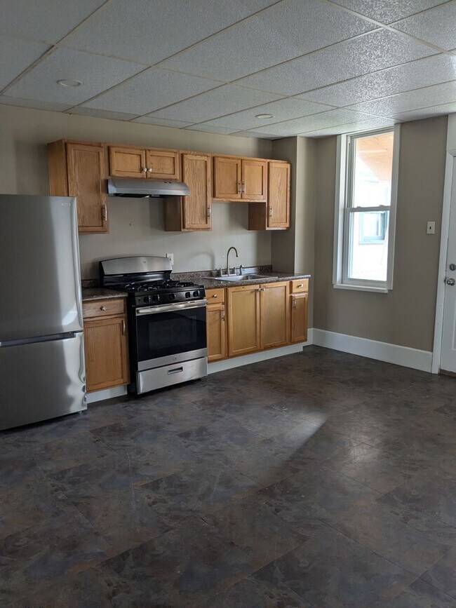 Foto del edificio - 2 bedroom, 1 bath in Beaver Falls