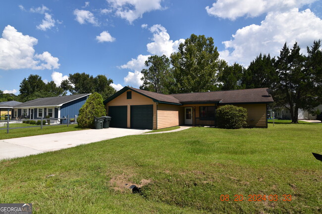 Building Photo - 145 Woodhaven Dr