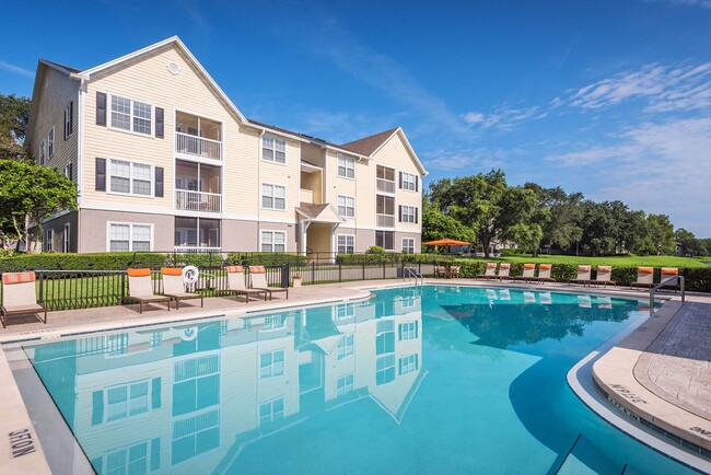 Building Photo - The Colony at Deerwood Apartments