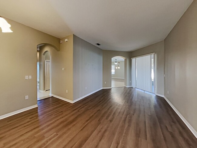Building Photo - 1036 Millebourne Way