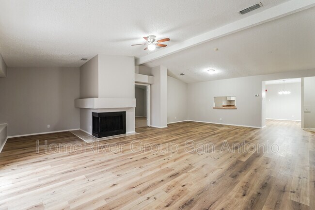 Building Photo - 6827 Country Haven