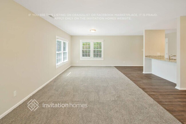 Foto del edificio - 1717 Baytree Ct