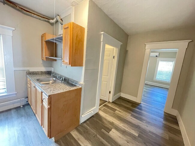 Foto del edificio - 325 Amherst St