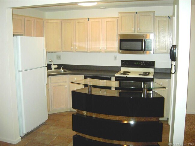 Building Photo - 38 Rambling Brook Ln