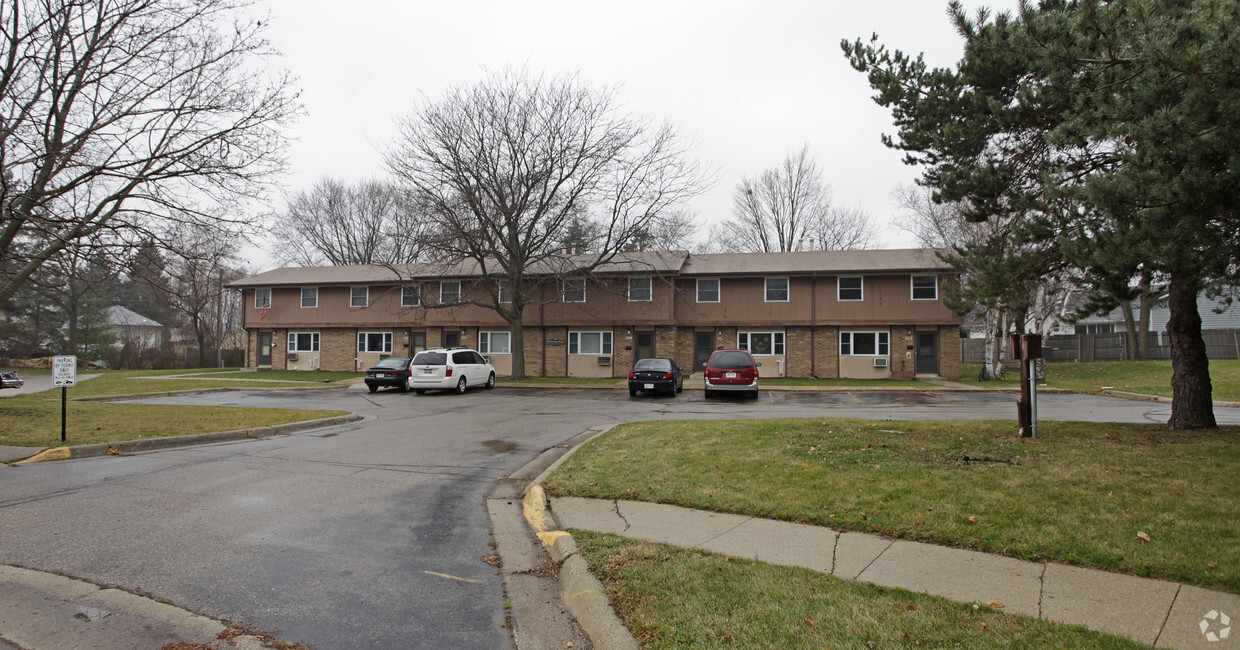 Building Photo - Woodview Park Apartments