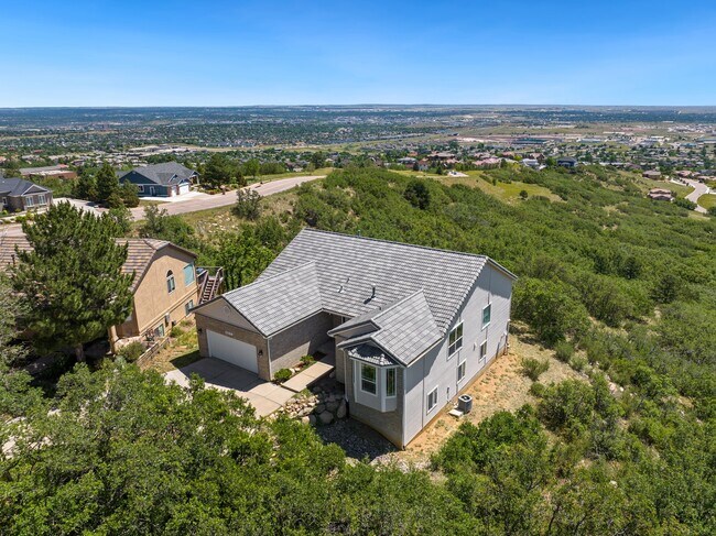 Foto del edificio - 5211 Bancroft Heights