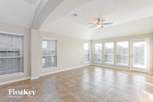 Foto del edificio - 31206 Harmony Falls Ct