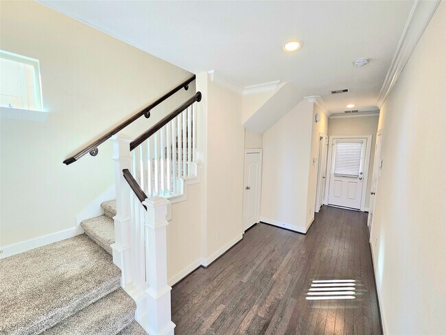 Foto del edificio - 9610 Knights Station Dr