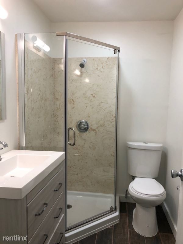 Building Photo - 1750 Mission St