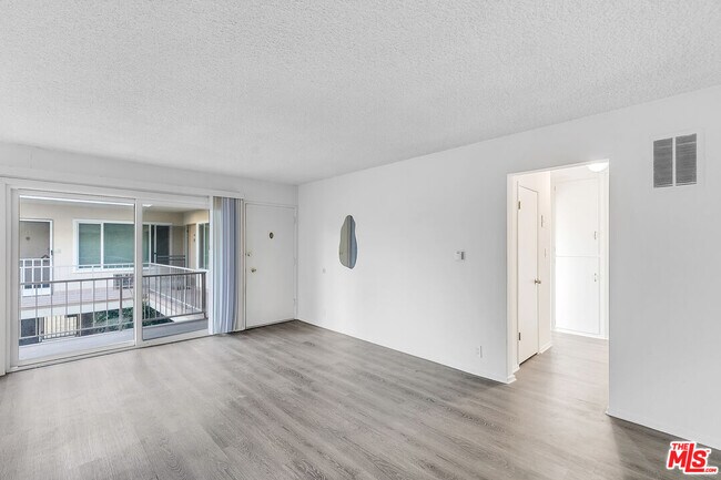 Foto del edificio - 739 Croft Ave