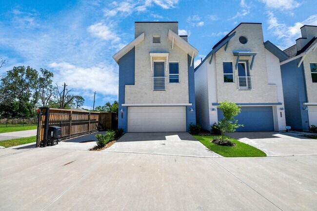 Foto del edificio - 1053 Glenn Ave
