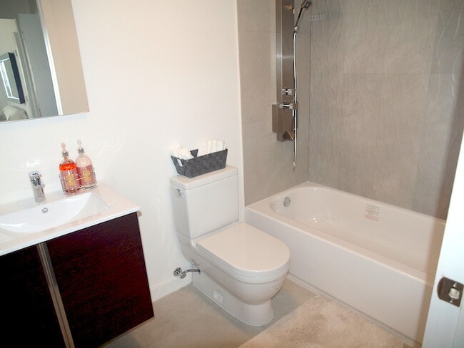 Photo - 551 Michigan Ave Townhome