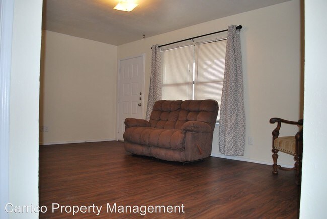 Foto del edificio - 2526 W Prairie St