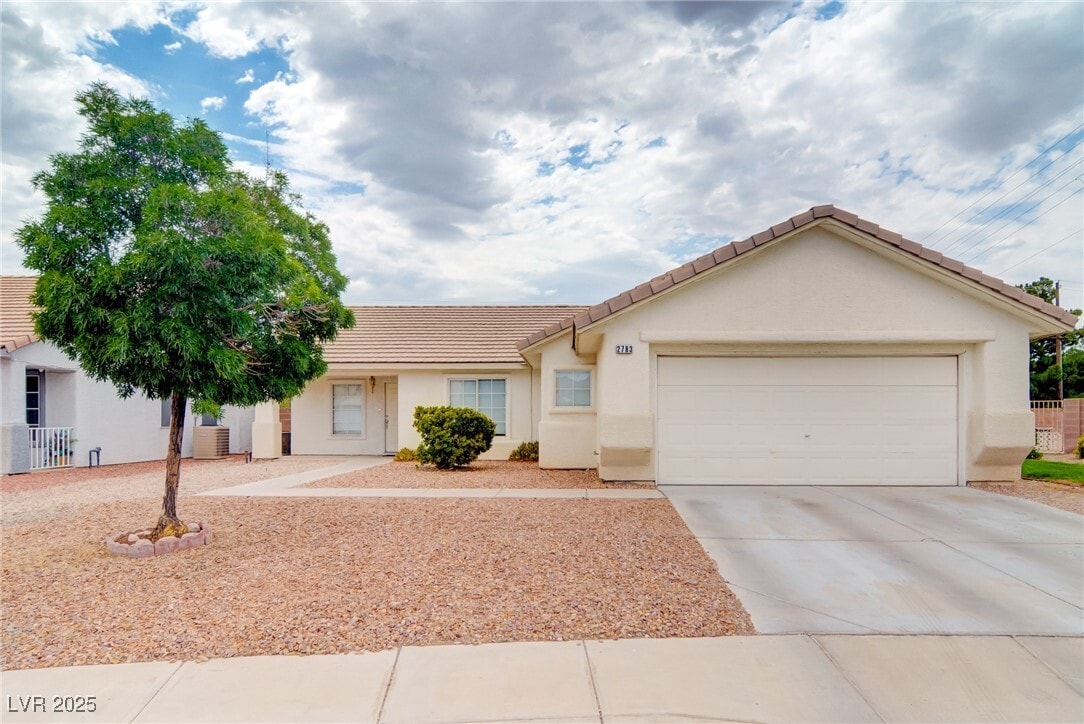 Foto principal - 2783 Morning Rain St