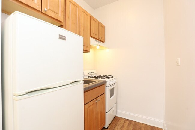 Foto del edificio - 1742 N Humboldt Blvd