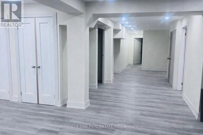 Building Photo - 357 Mactier Dr