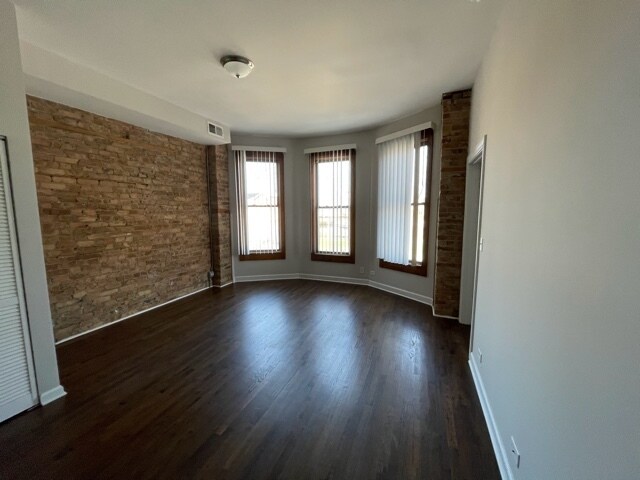 Foto del edificio - 1447 W 17th St