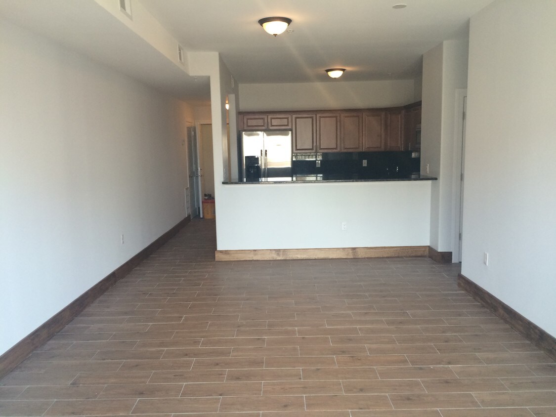 646 Market St, Newark, NJ 07105 Condo for Rent in Newark, NJ