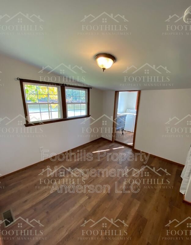 Building Photo - 127 Rocky Shores Boat Ramp Rd